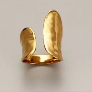 Sculpted Gold Ring